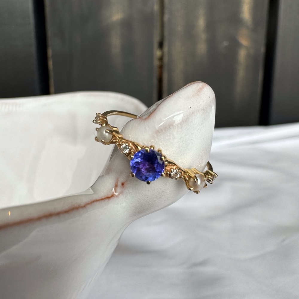 14KYG Tanzanite Diamonds Pearls Ring